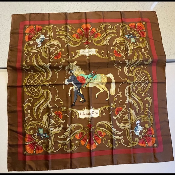 Authentic HERMES “Cheval Turc” Silk Scarf 1969 pre-owned - Picture 3 of 13